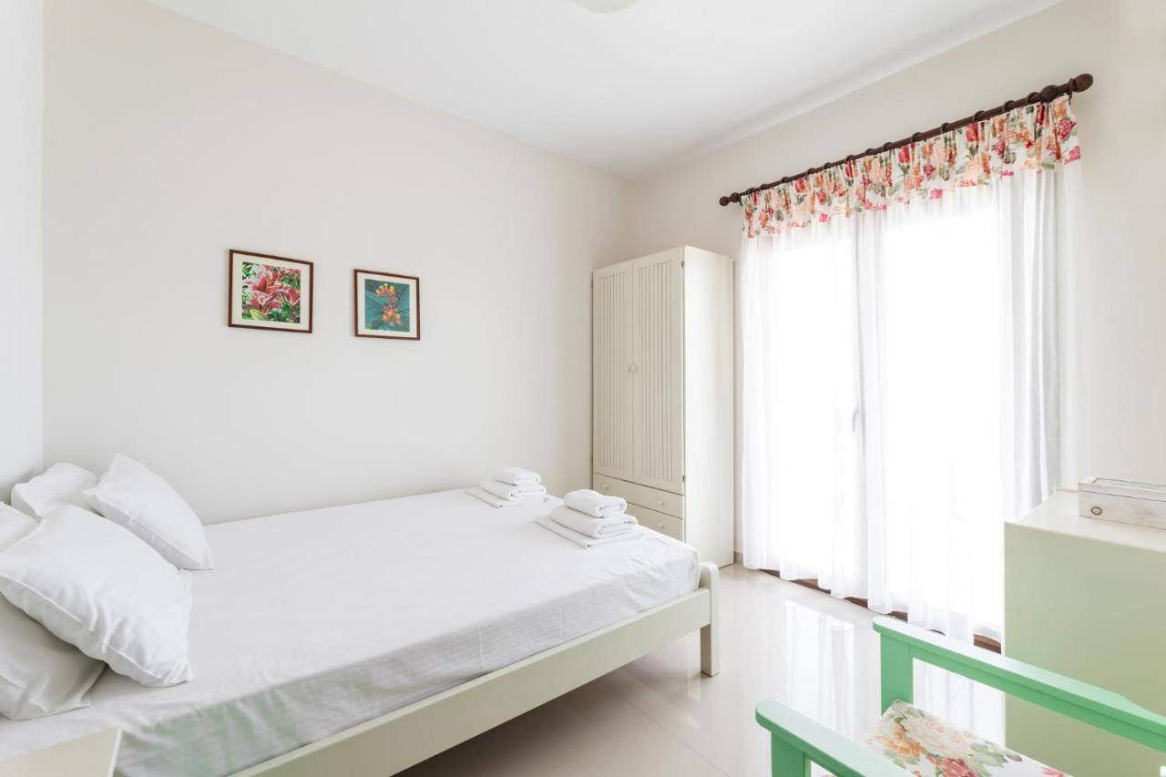 Theoxenia Apartments Ormos Panagias Luaran gambar